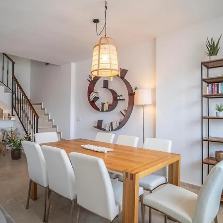 Holiday home Amazing In With Kitchen